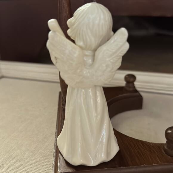 Vintage Ivory porcelain little angel girl with gold stars and a lyre - Picture 3 of 7